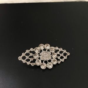 Brooch 🌼4 items for $10🌼